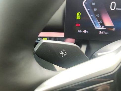 Used 2025 BMW i5 xDrive40 image 44