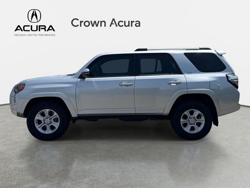 Used 2023 Toyota 4Runner SR5 Premium w/ Moonroof Package RWD image 2