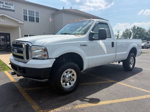 Used 2007 Ford F250 XL AWD/4WD image 2