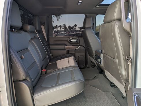 Used 2021 GMC Sierra 2500 Denali w/ Denali Ultimate Package AWD/4WD image 29