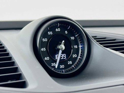 New 2025 Porsche Macan Turbo Electric image 17