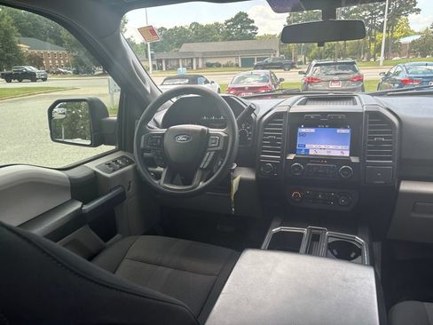 Used 2019 Ford F150 XL w/ Equipment Group 101A Mid AWD/4WD image 8