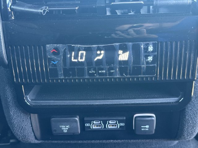 Used 2022 Jeep Wagoneer Series II w/ Premium Group I RWD image 30