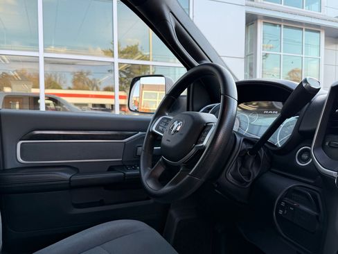 Used 2022 RAM 2500 Big Horn image 32