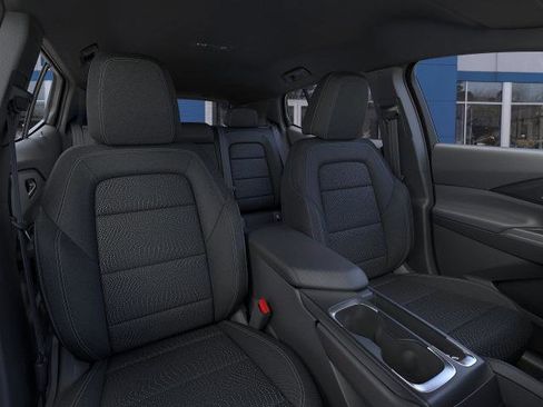 New 2026 Chevrolet Equinox EV LT image 40