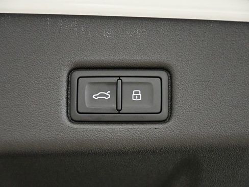 Certified 2025 Audi Q5 Premium Plus w/ Premium Plus image 56