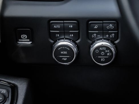 Certified 2024 GMC Sierra 1500 AT4 w/ AT4 Premium Package image 26