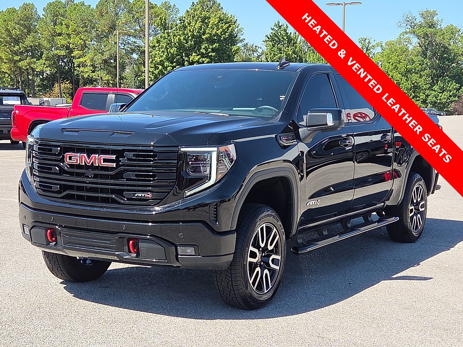 Used 2024 GMC Sierra 1500 AT4 w/ Technology Package AWD/4WD image 2
