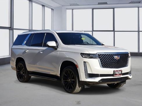 Used 2021 Cadillac Escalade Luxury image 3
