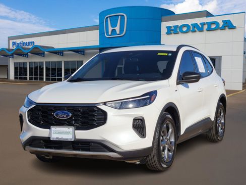 Used 2025 Ford Escape ST-Line w/ Tech Pack #1 image 2