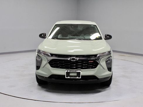 Used 2024 Chevrolet Trax RS w/ Driver Confidence Package FWD image 7