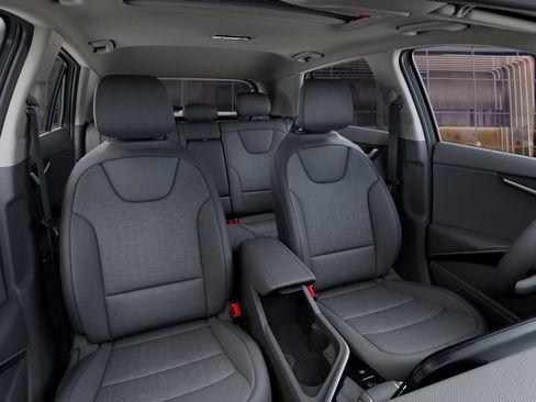 New 2025 Kia Niro SX Touring image 15