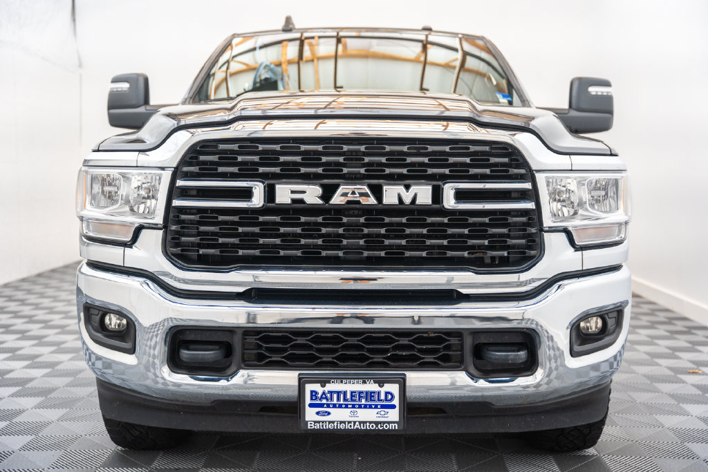 Used 2023 RAM 2500 Big Horn w/ Level 1 Equipment Group AWD/4WD image 2