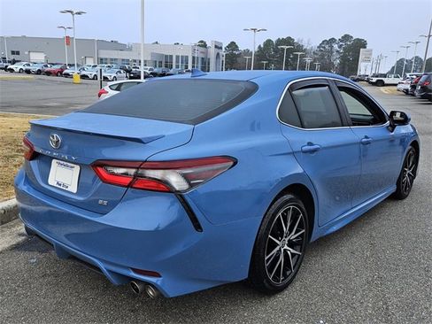 Used 2024 Toyota Camry SE image 12
