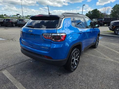 Used 2024 Jeep Compass Limited w/ Sun and Sound Group AWD/4WD image 4