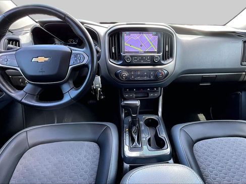 Used 2017 Chevrolet Colorado Z71 w/ Z71 Midnight Edition AWD/4WD image 14