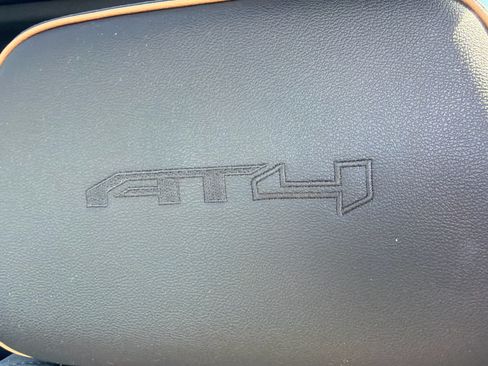 Certified 2022 GMC Yukon AT4 w/ Technology Package AWD/4WD image 11