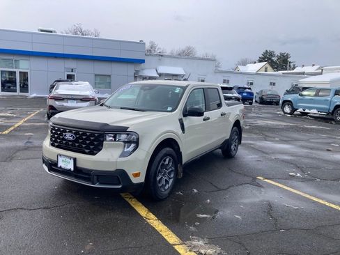 Used 2025 Ford Maverick XLT w/ XLT Luxury Package image 3