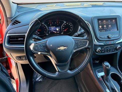 Used 2020 Chevrolet Equinox LT image 11