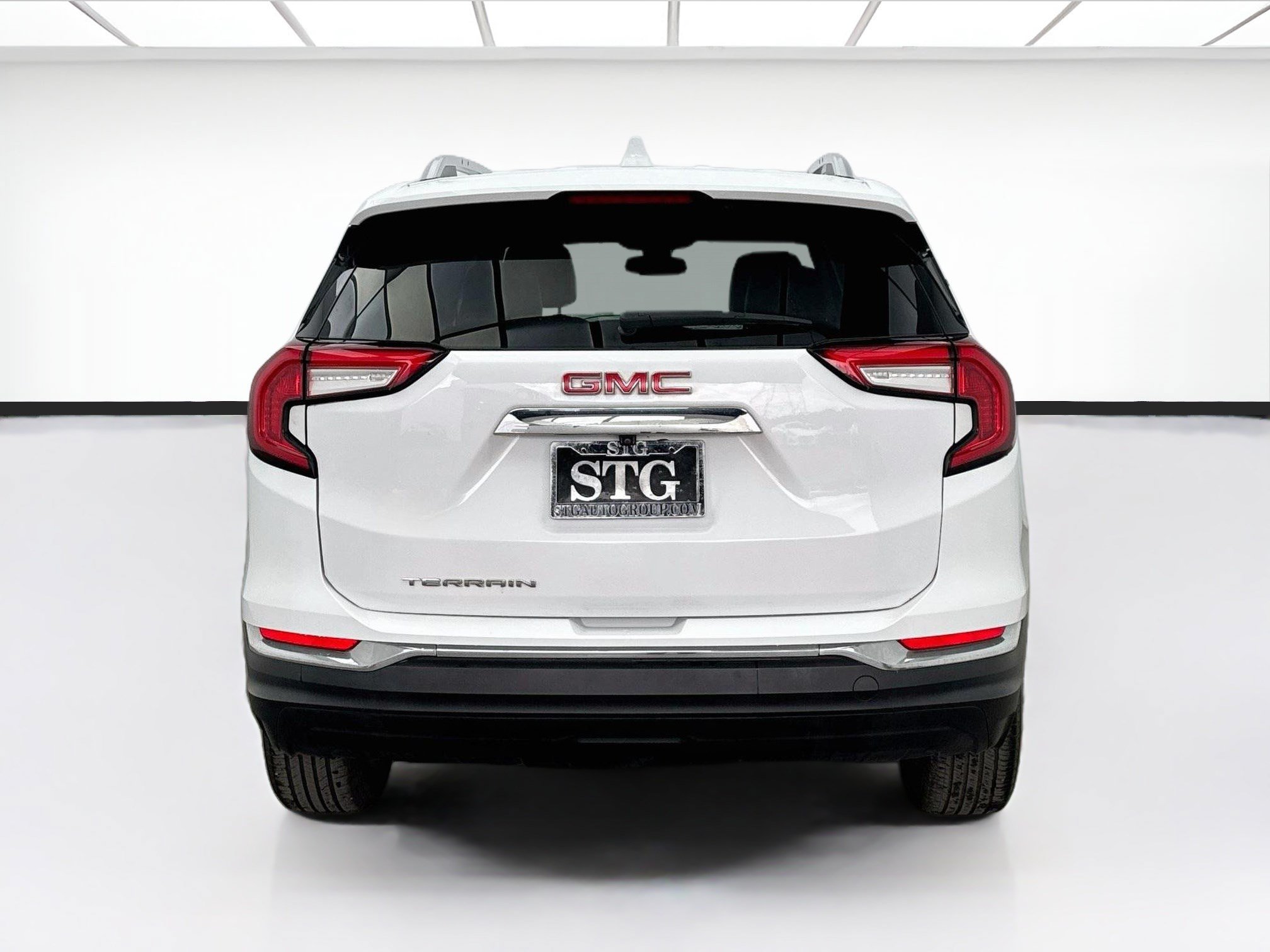 Used 2024 GMC Terrain SLT FWD image 5