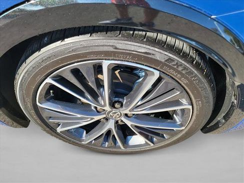 Used 2024 Toyota Prius Limited w/ Limited Premium Package image 12