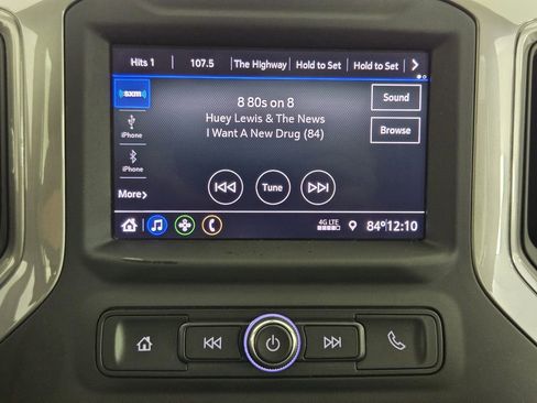 Used 2021 Chevrolet Silverado 2500 Custom w/ Custom Value Package AWD/4WD image 17