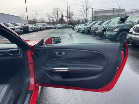 Used 2025 Ford Mustang Premium RWD image 9