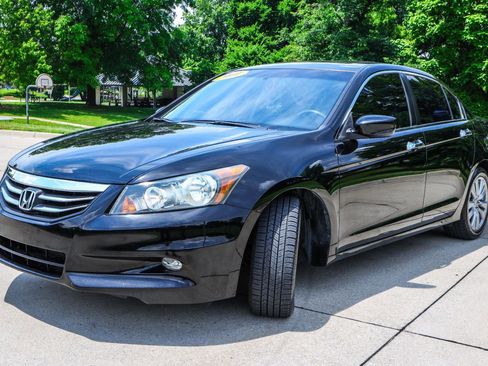 Used 2011 Honda Accord EX-L image 3