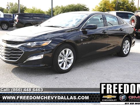 Used 2025 Chevrolet Malibu LT FWD image 3