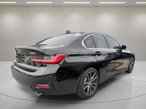 Used 2020 BMW 330i xDrive Sedan w/ Convenience Package AWD/4WD image 4
