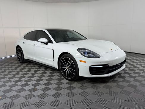 Used 2021 Porsche Panamera image 7
