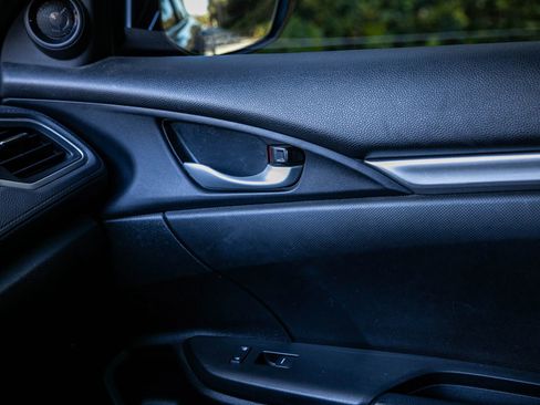 Used 2020 Honda Civic Sport image 31