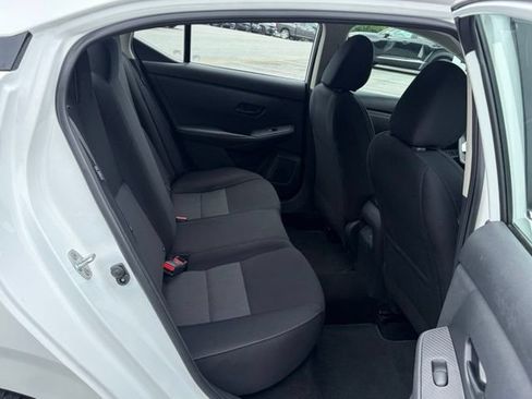Certified 2024 Nissan Sentra SV FWD image 27