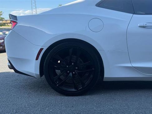Used 2017 Chevrolet Camaro LS RWD image 10