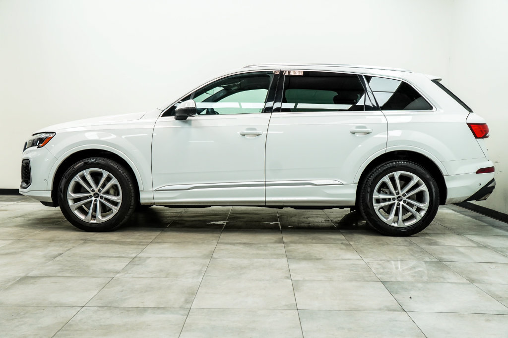 Used 2025 Audi Q7 3.0T Premium Plus AWD/4WD image 10