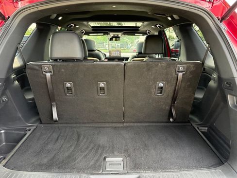 Used 2025 Honda Pilot TrailSport image 23