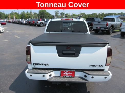Used 2016 Nissan Frontier PRO-4X AWD/4WD image 8