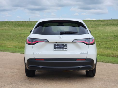New 2027 Honda HR-V LX image 8