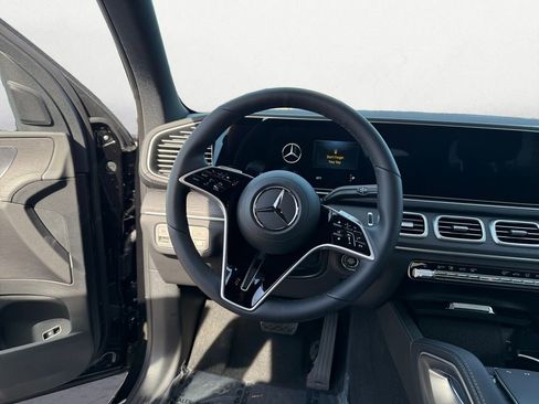 Used 2025 Mercedes-Benz GLS 450 GLS 450 image 12