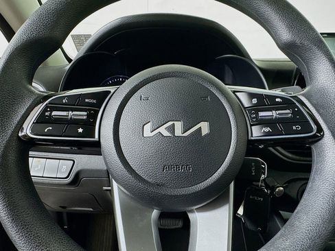 Used 2023 Kia Forte LXS w/ LXS Technology Package FWD image 20