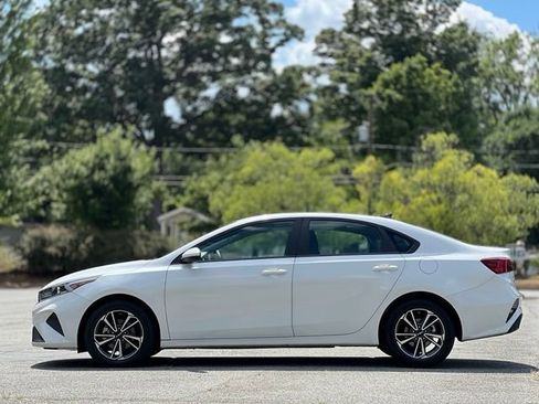 Used 2024 Kia Forte LXS FWD image 8