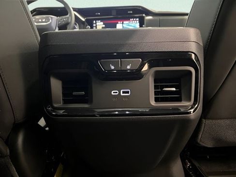 Certified 2026 GMC Sierra 1500 AT4 w/ AT4 Premium Package AWD/4WD image 12