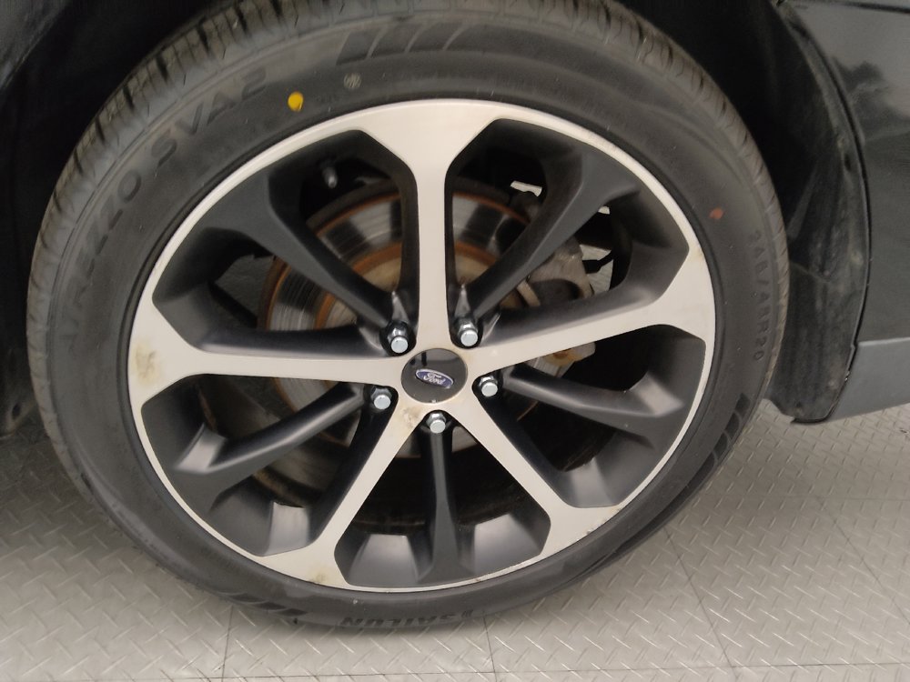Used 2016 Ford Taurus SEL w/ Equipment Group 201A FWD image 31