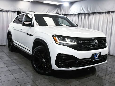 Used 2023 Volkswagen Atlas Cross Sport SEL R-Line image 3