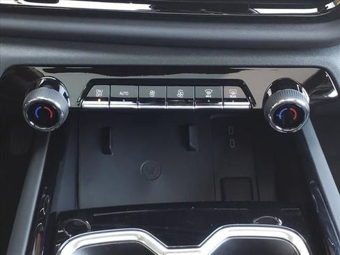New 2024 Chevrolet Silverado EV RST AWD/4WD image 13