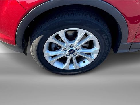 Used 2018 Ford Escape SE image 2