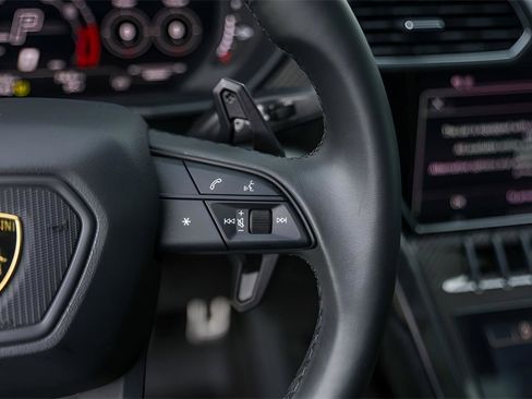 Used 2024 Lamborghini Urus Performante image 14