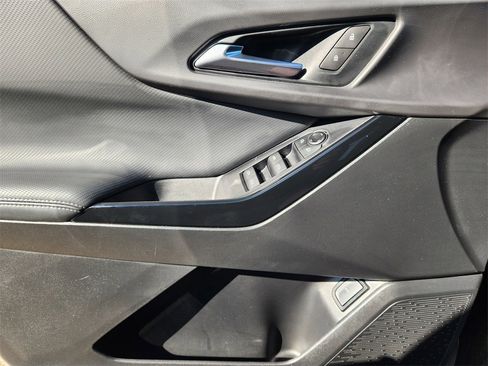 Used 2026 Chevrolet Equinox LT w/ Convenience Package II image 22