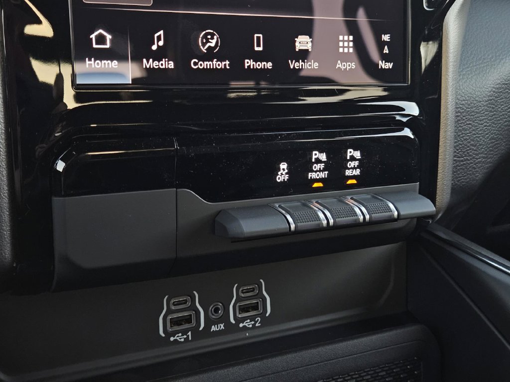 Used 2026 RAM 1500 Laramie w/ Night Edition AWD/4WD image 30