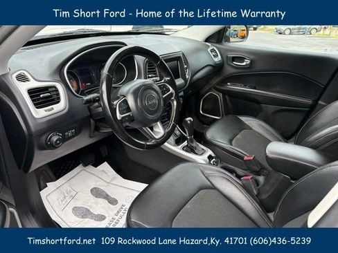 Used 2020 Jeep Compass Latitude w/ Cold Weather Group AWD/4WD image 10